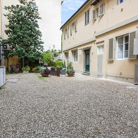 Lungarno - Free Parking Apartment Florence